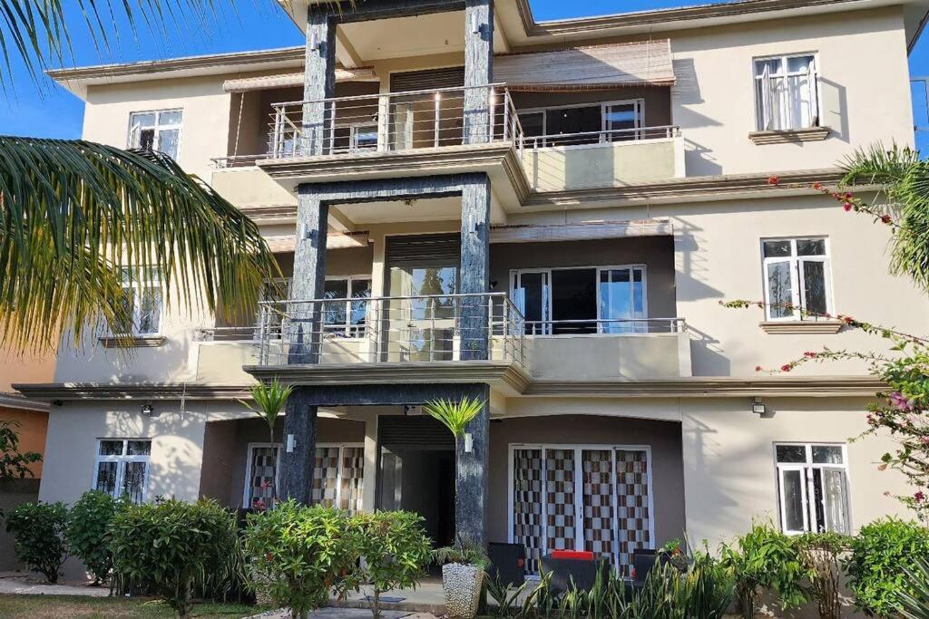 Number 8, 2Nd Floor, Pebble Bay Apartments Grand Baie Exterior foto